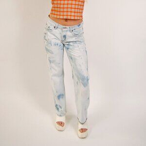 Vintage 90s Levis Hand Drawn Jeans (7) light wash acid wash diy distressed 522
